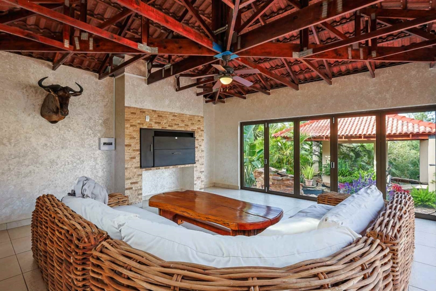 6 Bedroom Property for Sale in Mooikloof Heights Gauteng