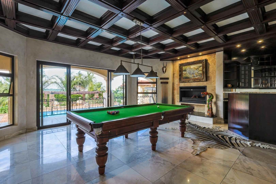 6 Bedroom Property for Sale in Mooikloof Heights Gauteng