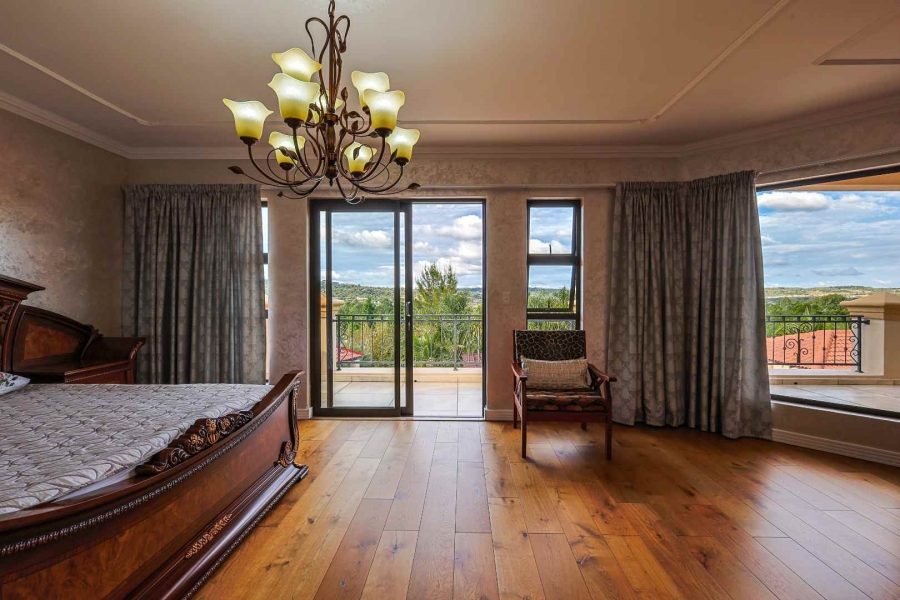 6 Bedroom Property for Sale in Mooikloof Heights Gauteng