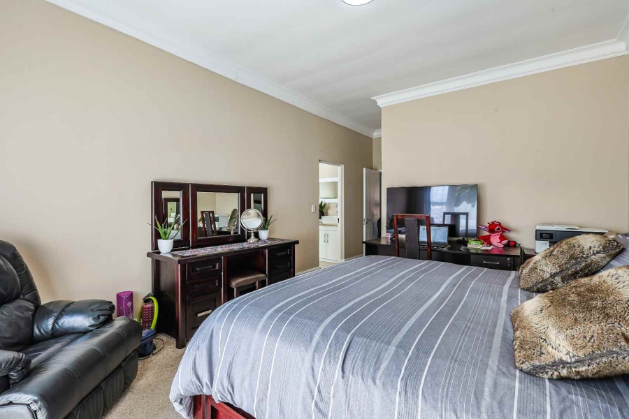 4 Bedroom Property for Sale in Erasmusrand Gauteng