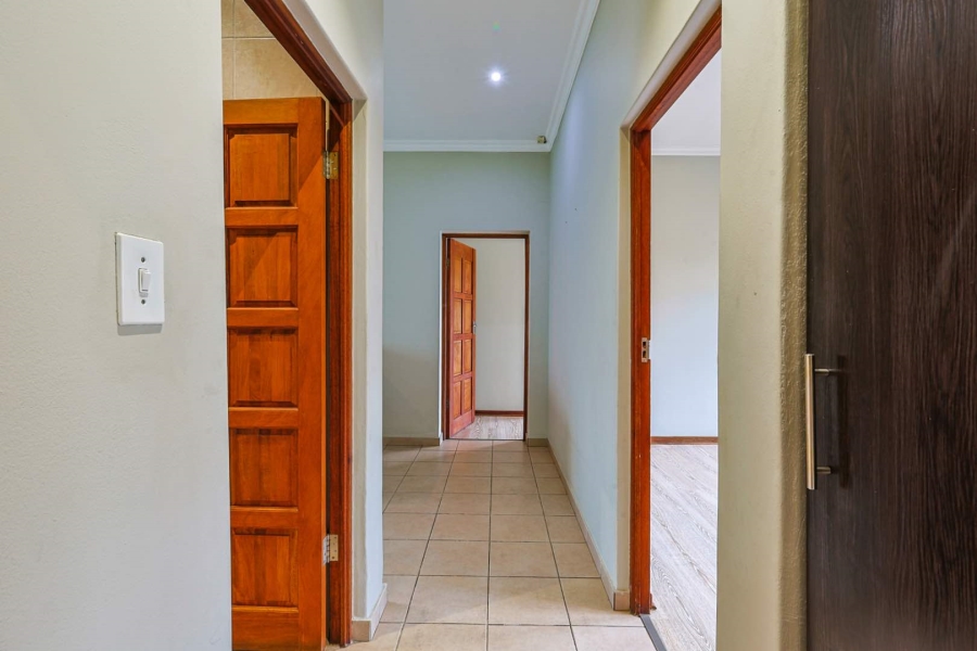 3 Bedroom Property for Sale in Equestria Gauteng