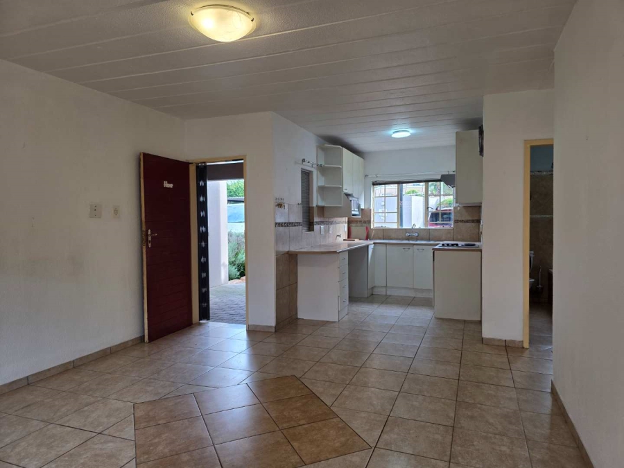 2 Bedroom Property for Sale in Radiokop Gauteng