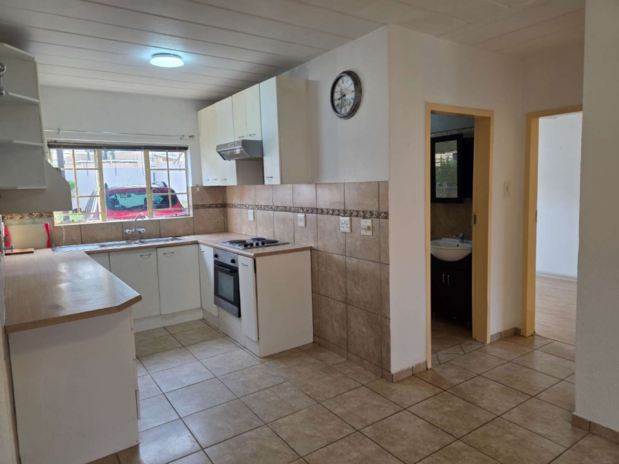 2 Bedroom Property for Sale in Radiokop Gauteng