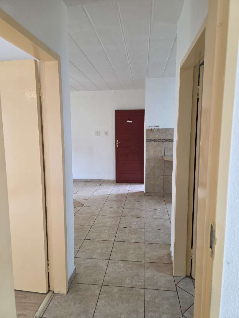 2 Bedroom Property for Sale in Radiokop Gauteng