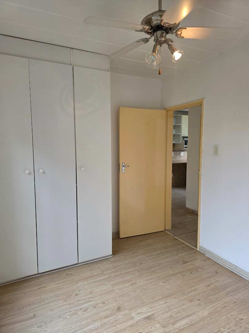 2 Bedroom Property for Sale in Radiokop Gauteng