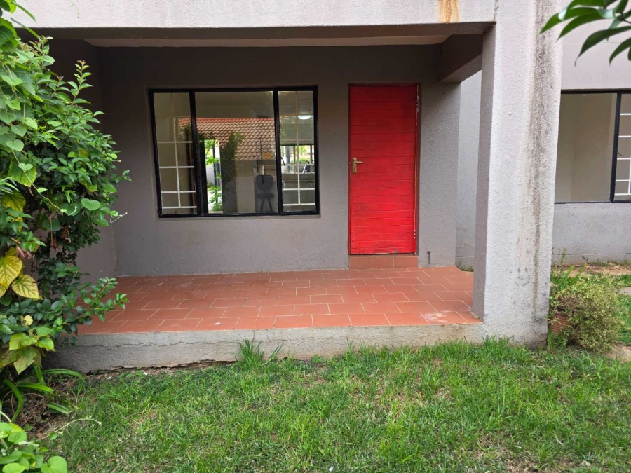2 Bedroom Property for Sale in Radiokop Gauteng