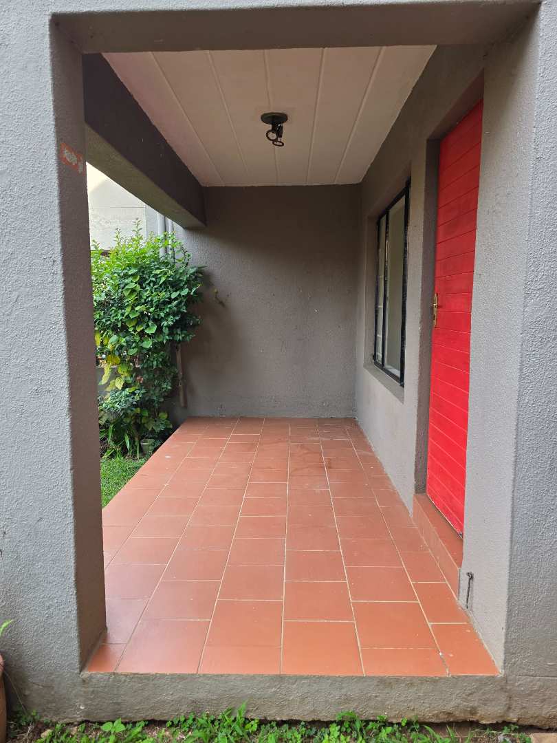 2 Bedroom Property for Sale in Radiokop Gauteng