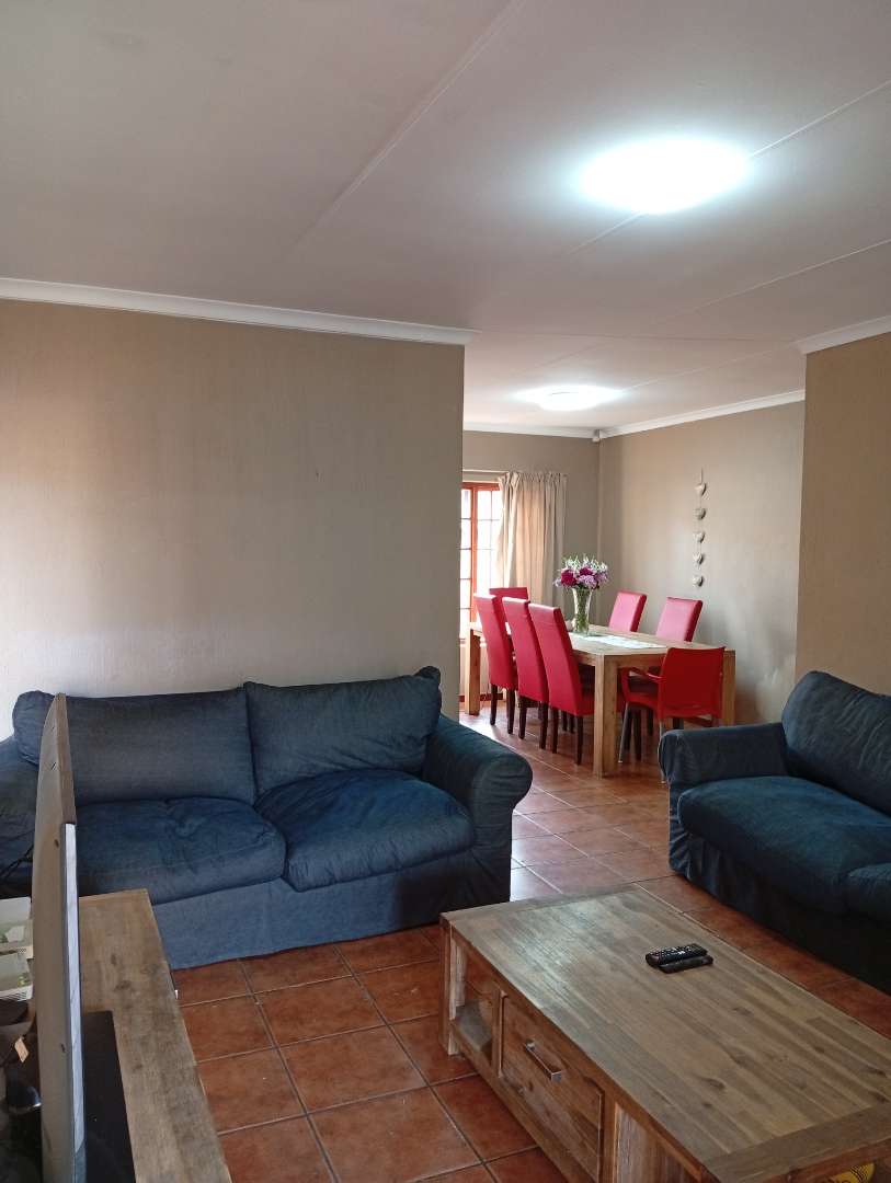 3 Bedroom Property for Sale in Equestria Gauteng