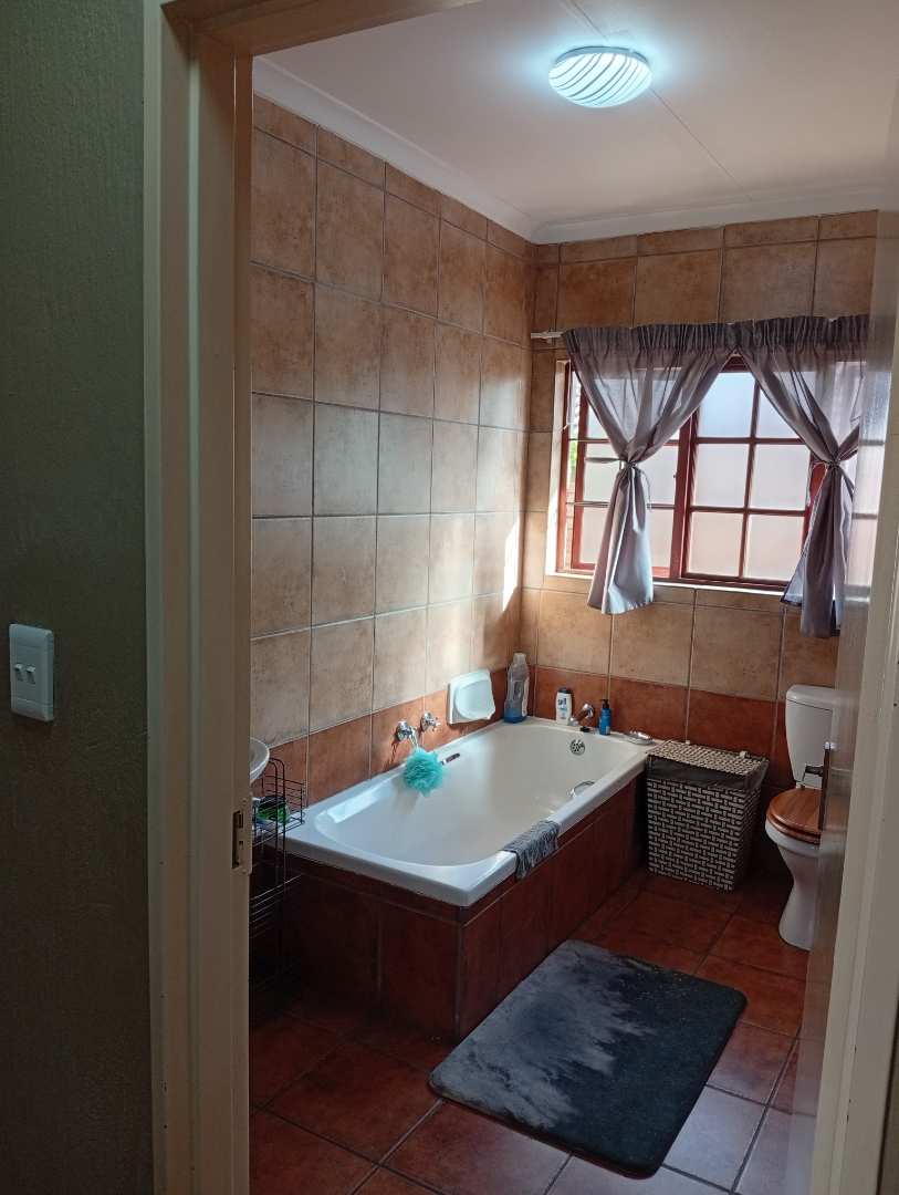 3 Bedroom Property for Sale in Equestria Gauteng