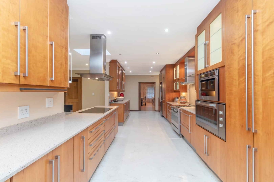 5 Bedroom Property for Sale in Sunninghill Gauteng