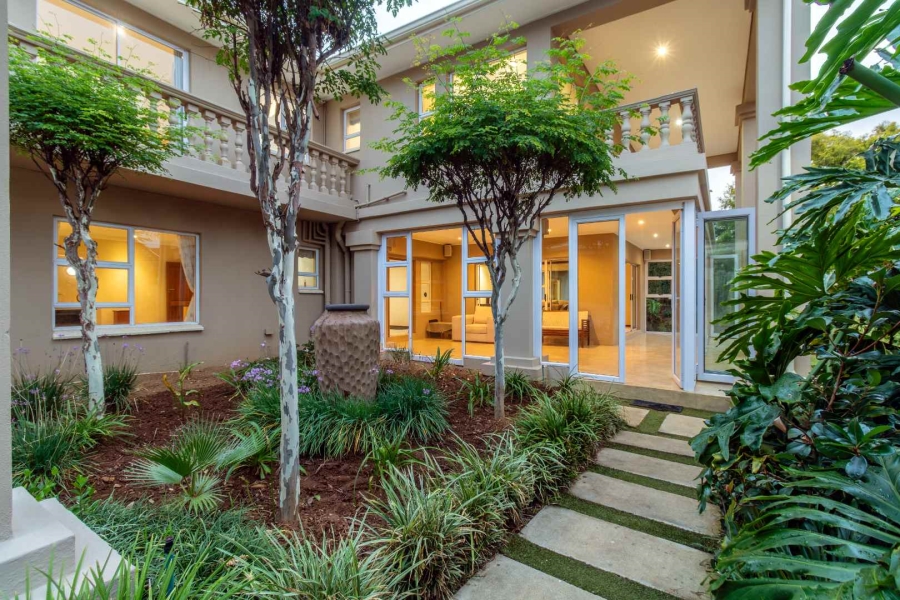 5 Bedroom Property for Sale in Sunninghill Gauteng