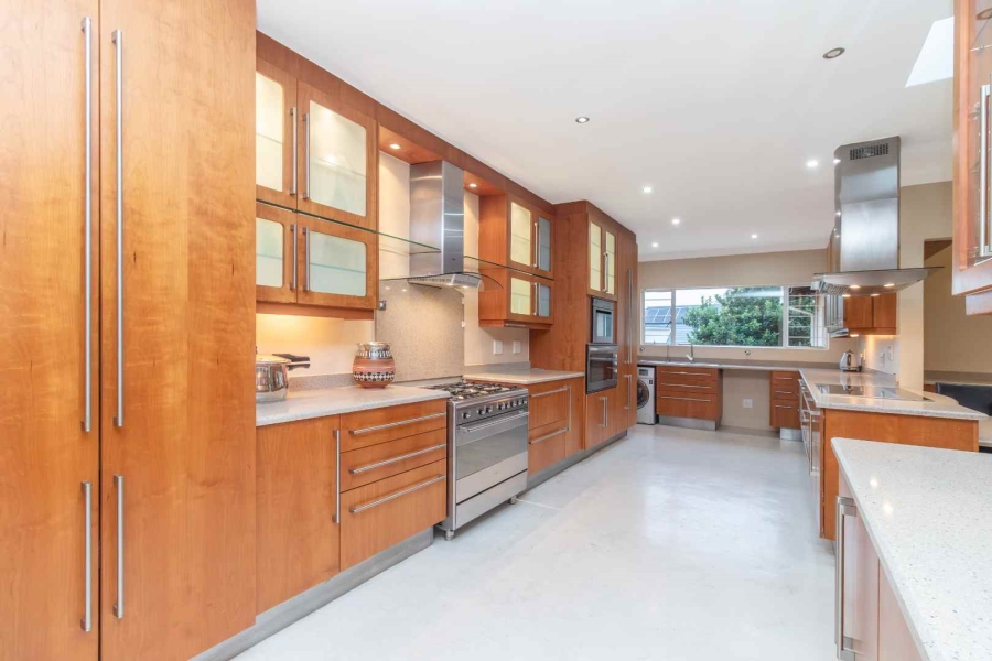 5 Bedroom Property for Sale in Sunninghill Gauteng