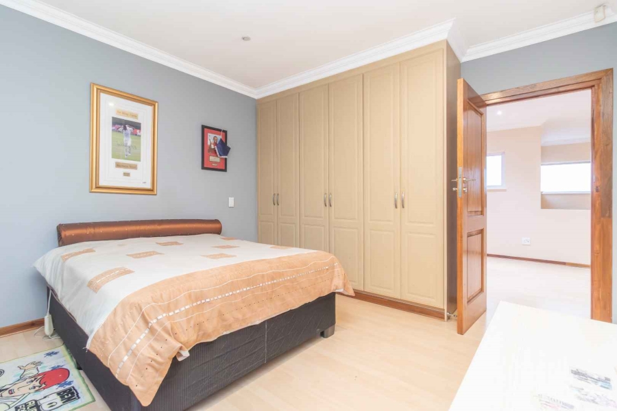 5 Bedroom Property for Sale in Sunninghill Gauteng