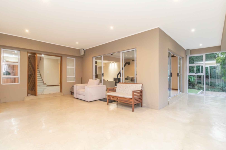 5 Bedroom Property for Sale in Sunninghill Gauteng