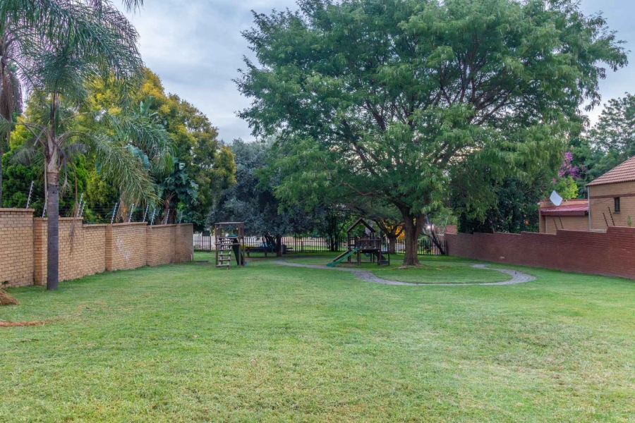 5 Bedroom Property for Sale in Sunninghill Gauteng