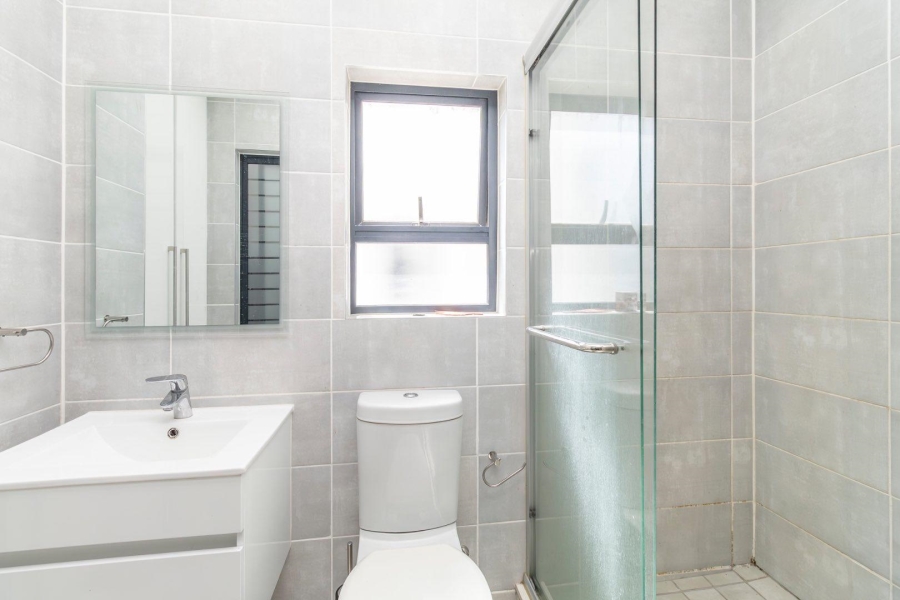 2 Bedroom Property for Sale in Crowthorne AH Gauteng