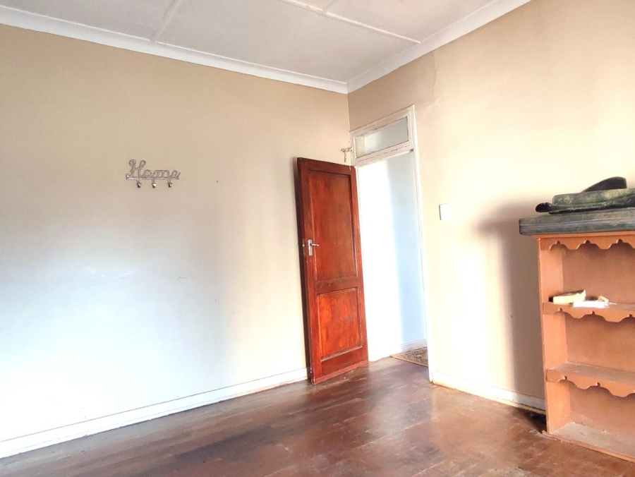 5 Bedroom Property for Sale in Wentworth Park Gauteng