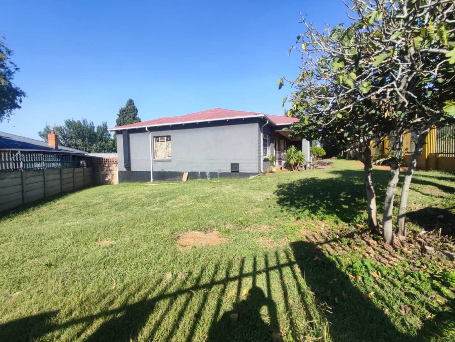 To Let 3 Bedroom Property for Rent in Wentworth Park Gauteng