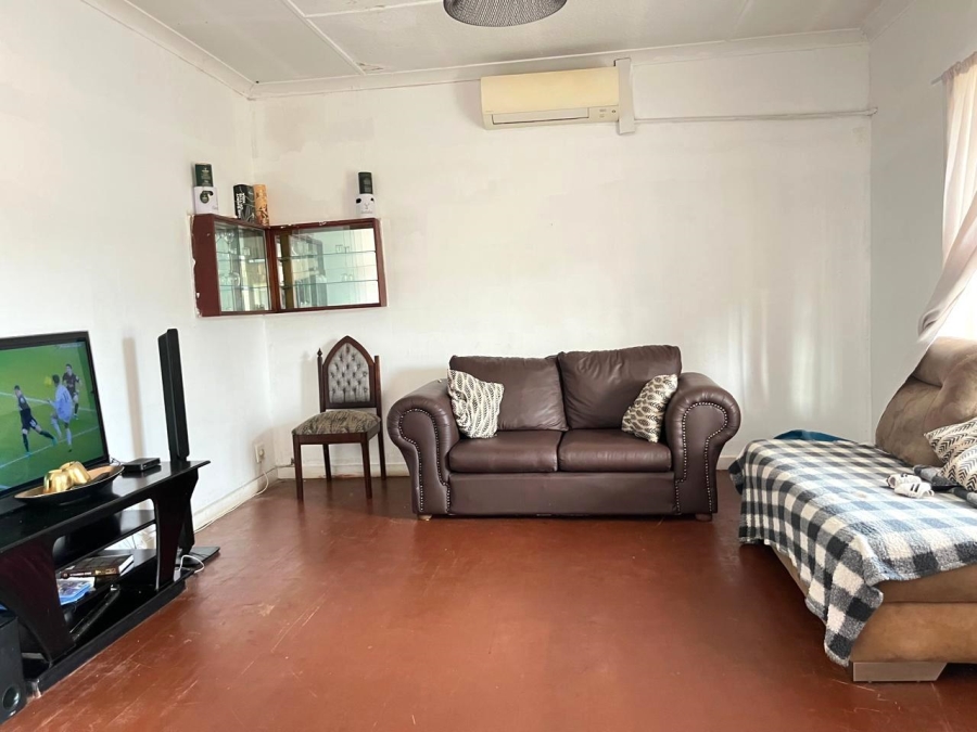 To Let 3 Bedroom Property for Rent in Wentworth Park Gauteng