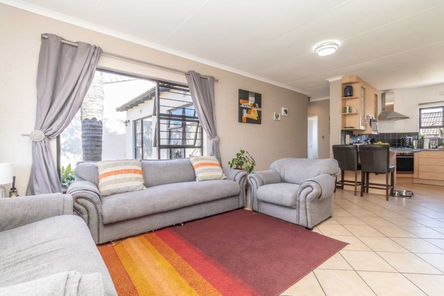 2 Bedroom Property for Sale in Radiokop Gauteng