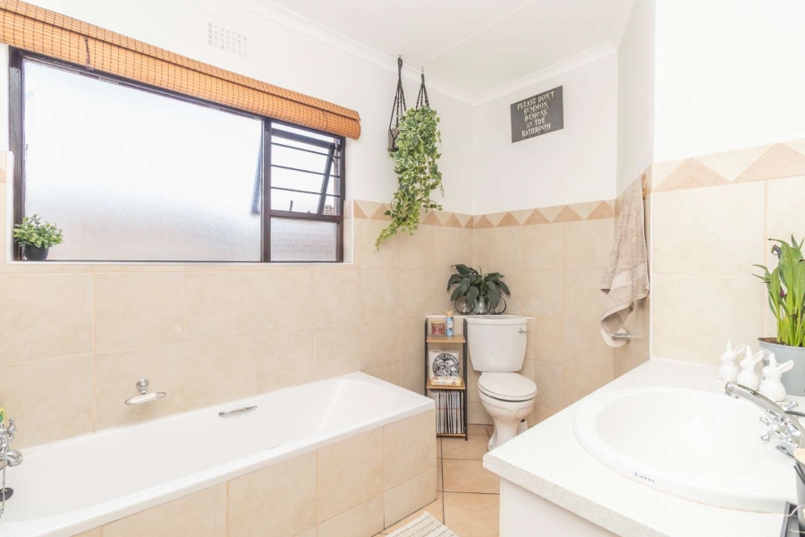 2 Bedroom Property for Sale in Radiokop Gauteng