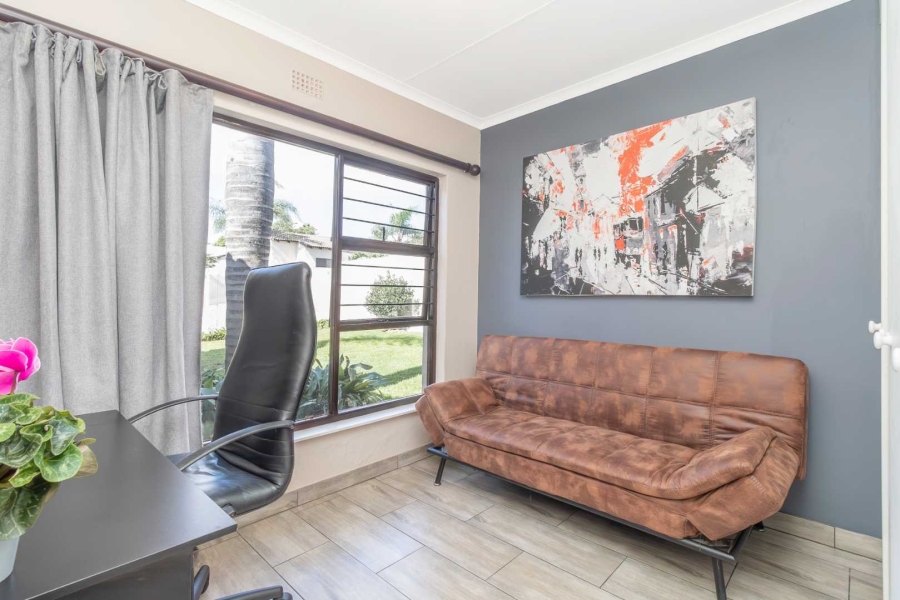 2 Bedroom Property for Sale in Radiokop Gauteng