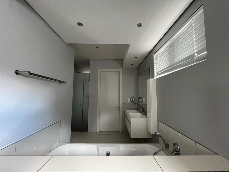 To Let 2 Bedroom Property for Rent in Hyde Park Gauteng