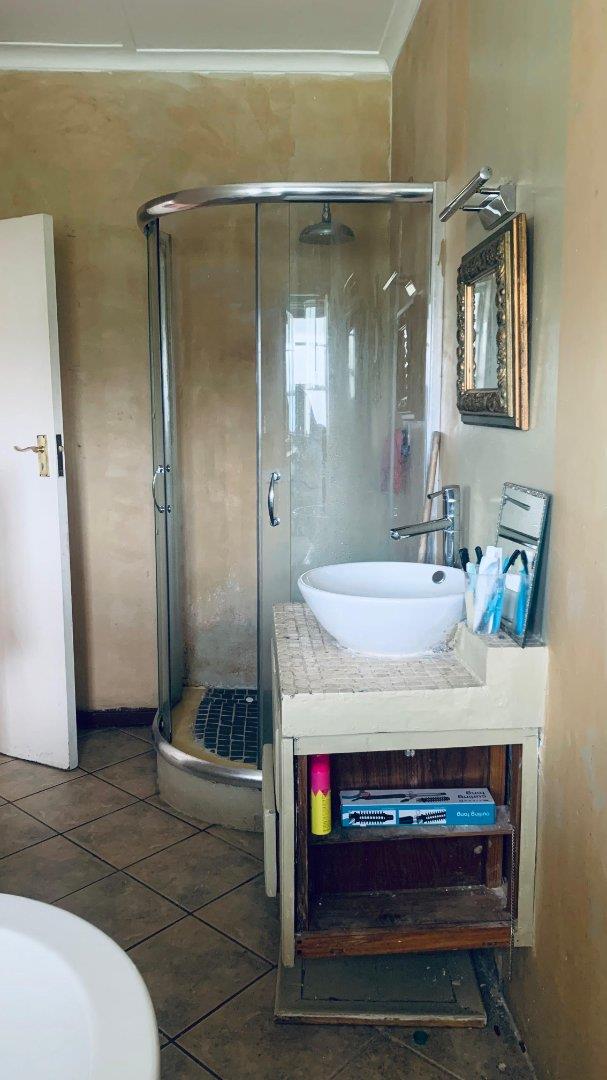 To Let 2 Bedroom Property for Rent in Sandown Gauteng