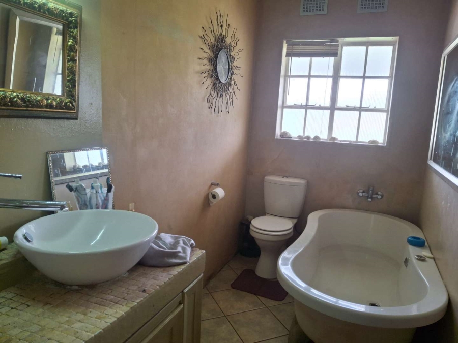 To Let 2 Bedroom Property for Rent in Sandown Gauteng