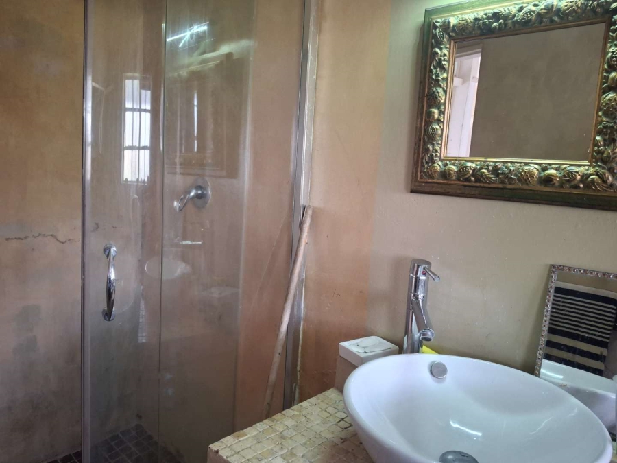 To Let 2 Bedroom Property for Rent in Sandown Gauteng