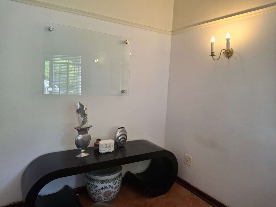 To Let 2 Bedroom Property for Rent in Sandown Gauteng