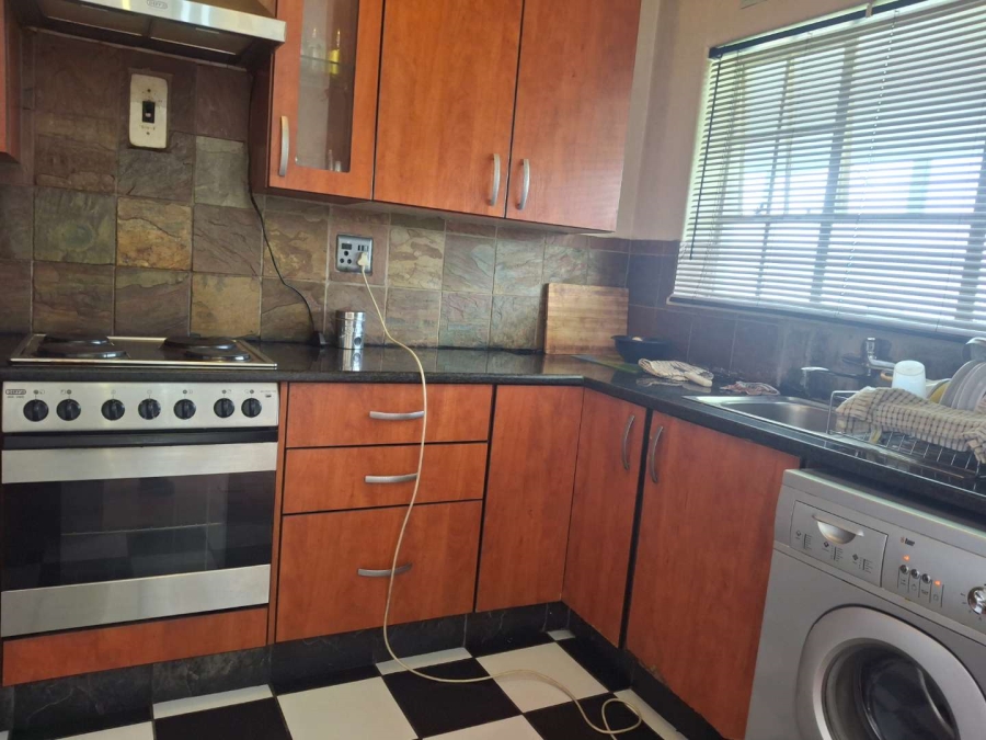To Let 2 Bedroom Property for Rent in Sandown Gauteng