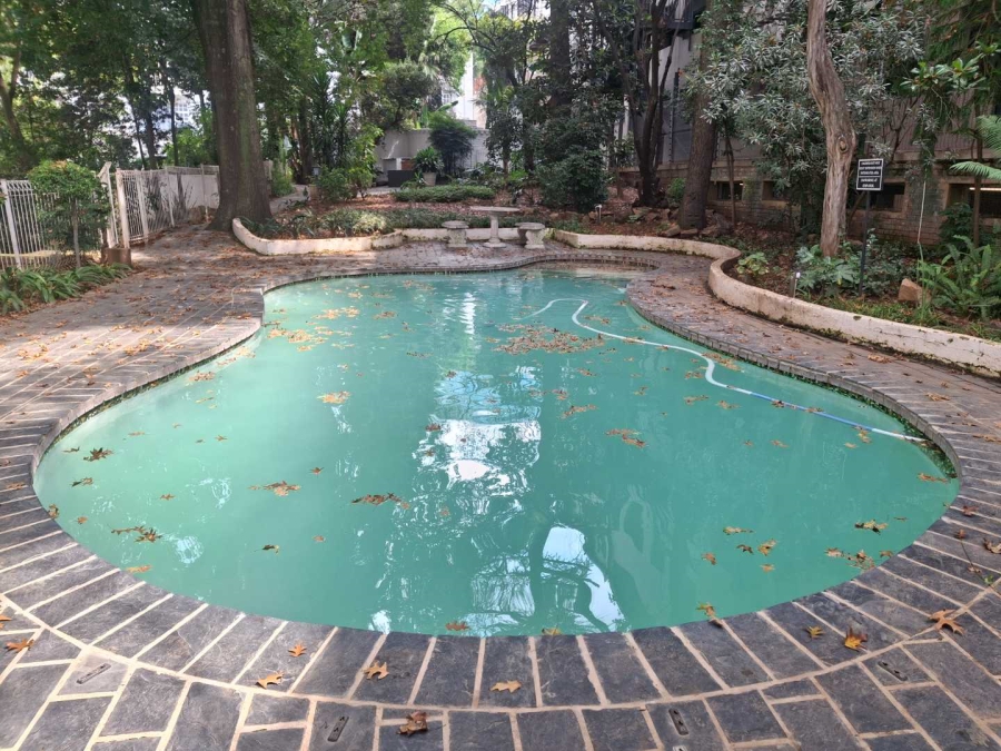 To Let 2 Bedroom Property for Rent in Sandown Gauteng