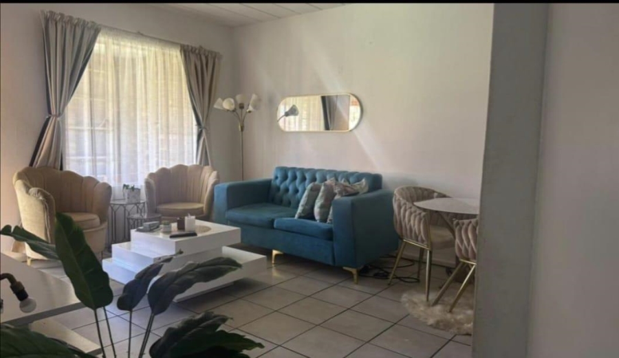 2 Bedroom Property for Sale in Noordwyk Gauteng