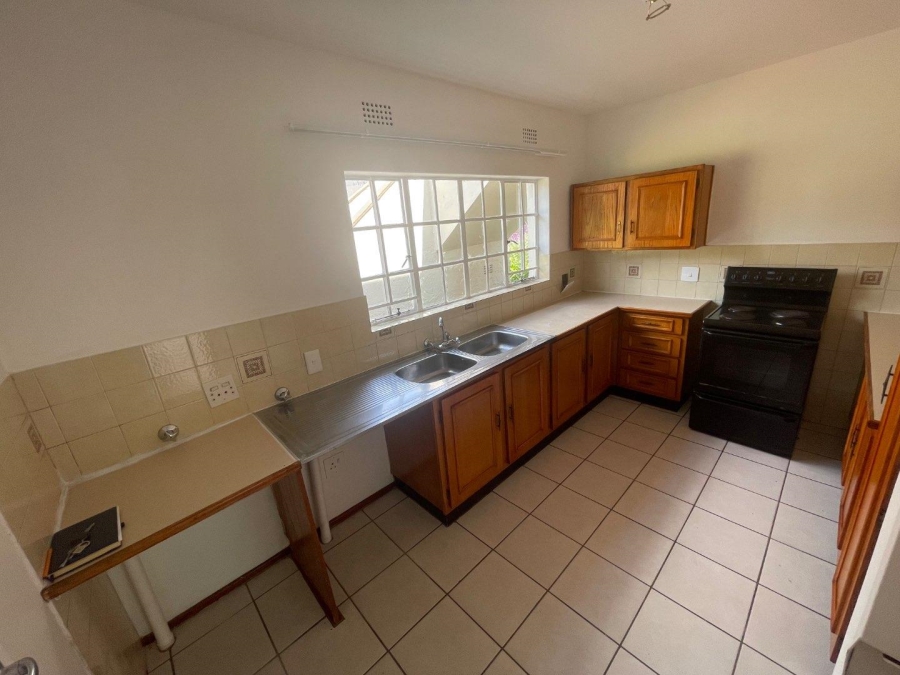 To Let 2 Bedroom Property for Rent in Sandown Gauteng