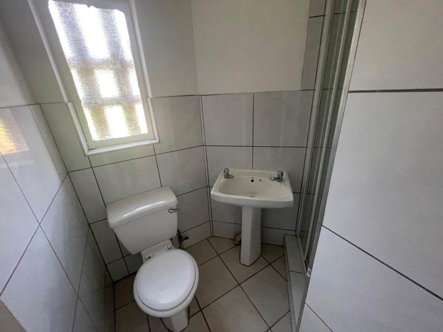 To Let 2 Bedroom Property for Rent in Sandown Gauteng