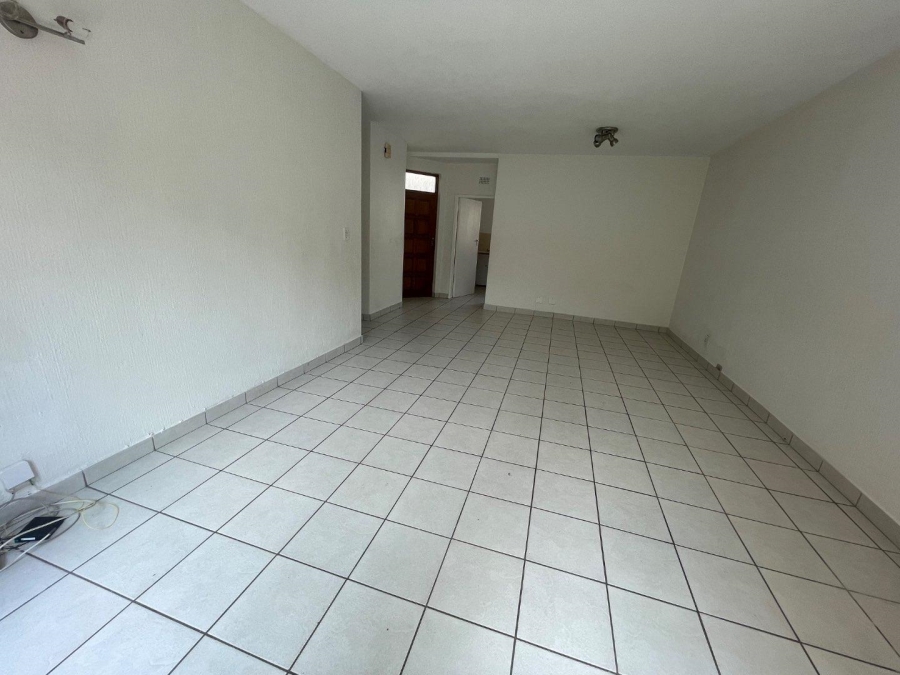 To Let 2 Bedroom Property for Rent in Sandown Gauteng