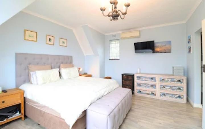 2 Bedroom Property for Sale in River Club Gauteng