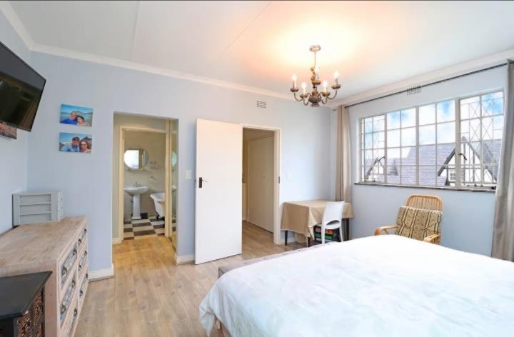 2 Bedroom Property for Sale in River Club Gauteng