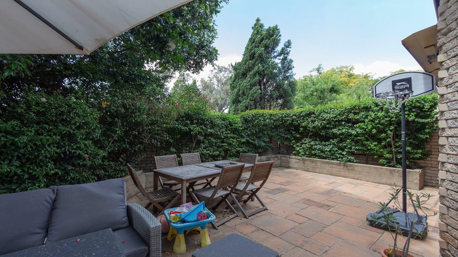 To Let 4 Bedroom Property for Rent in Khyber Rock Gauteng