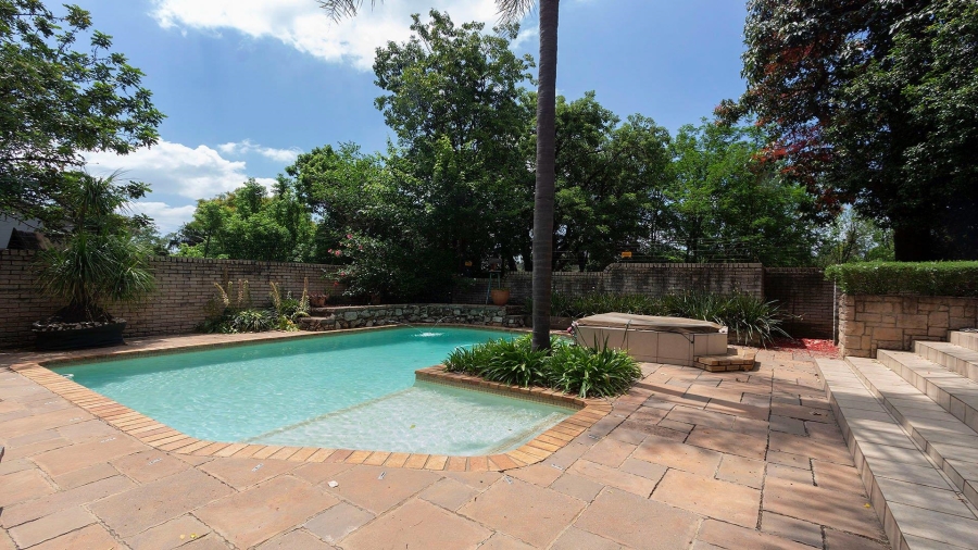 To Let 4 Bedroom Property for Rent in Khyber Rock Gauteng