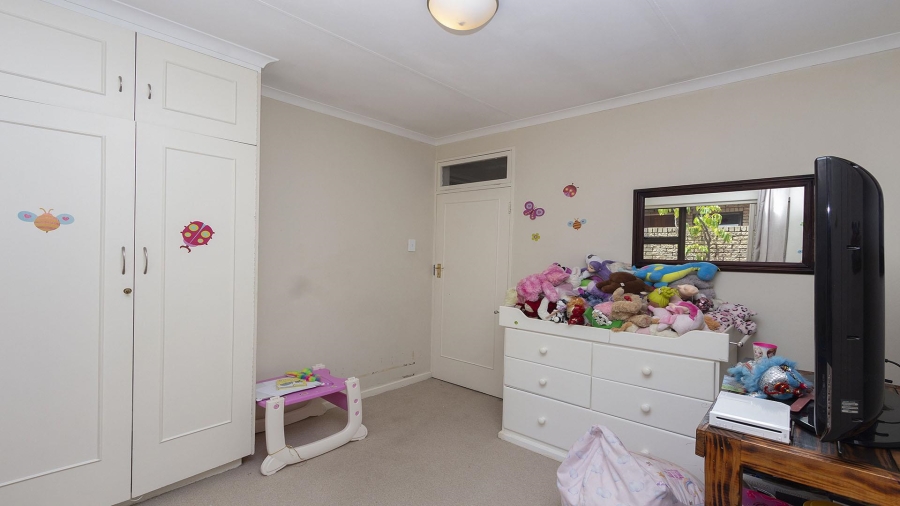 To Let 4 Bedroom Property for Rent in Khyber Rock Gauteng