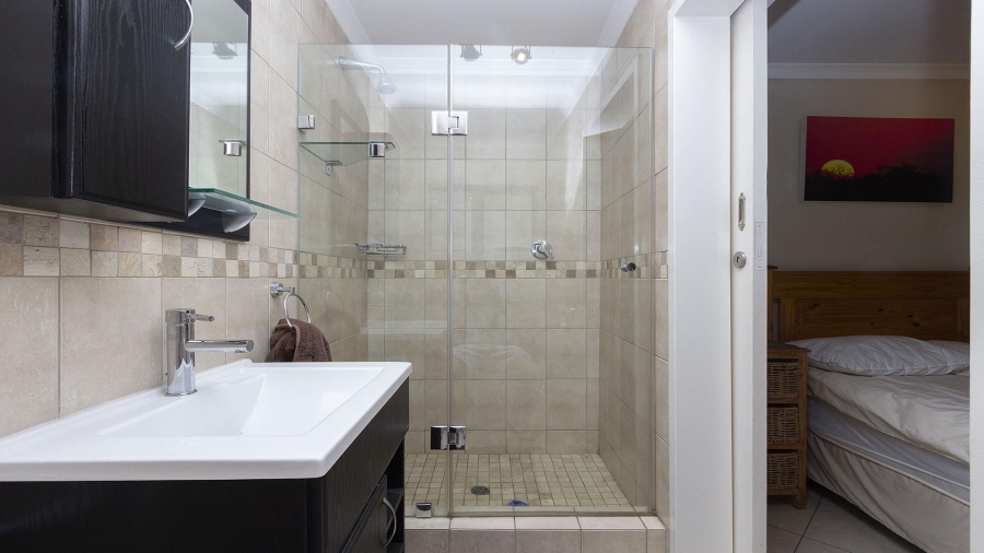 To Let 4 Bedroom Property for Rent in Khyber Rock Gauteng