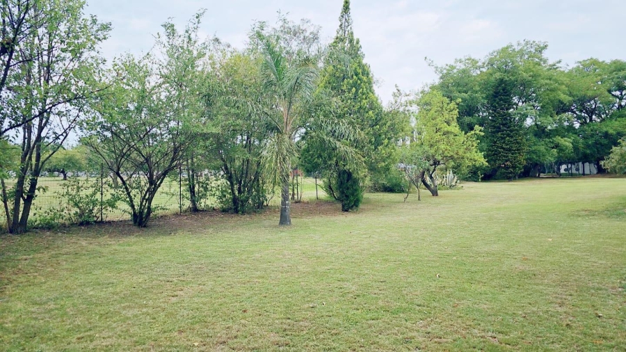 To Let 4 Bedroom Property for Rent in Khyber Rock Gauteng