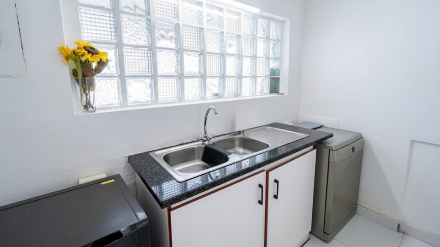 3 Bedroom Property for Sale in Brackenhurst Gauteng