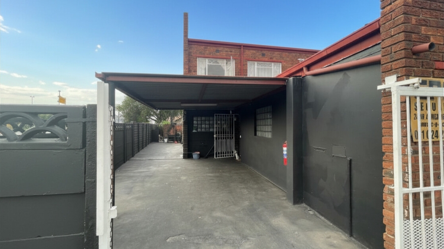 3 Bedroom Property for Sale in Brackenhurst Gauteng