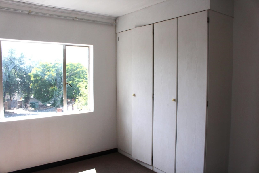 2 Bedroom Property for Sale in Hoogland Gauteng