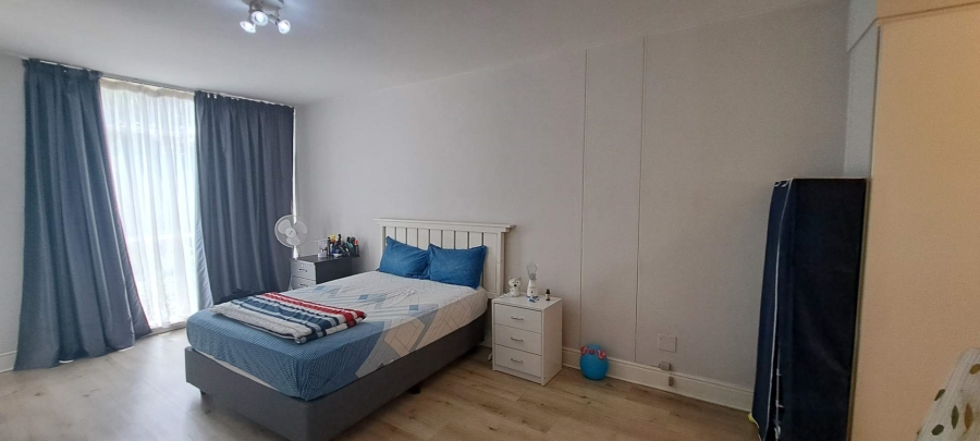 To Let 2 Bedroom Property for Rent in Sandown Gauteng