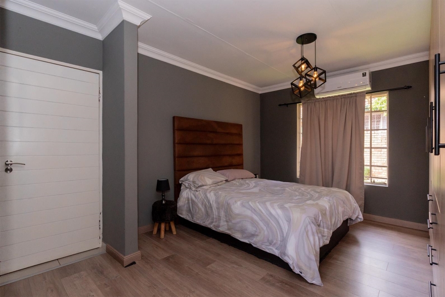 3 Bedroom Property for Sale in Glen Erasmia Gauteng