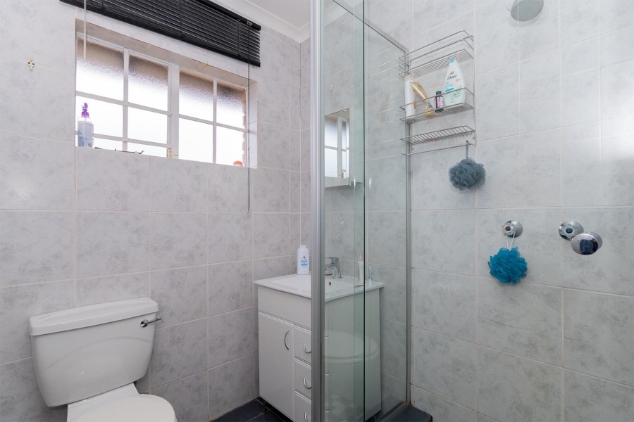 3 Bedroom Property for Sale in Glen Erasmia Gauteng